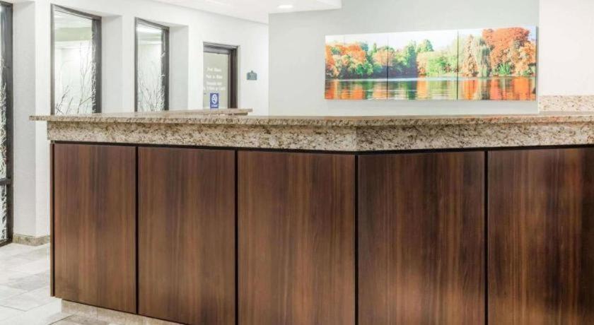Days Inn Springfield South Zewnętrze zdjęcie