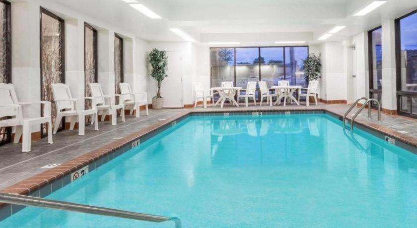 Days Inn Springfield South Zewnętrze zdjęcie